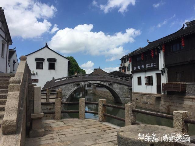 你目空一切玩的干脆是什么歌？游戏画面